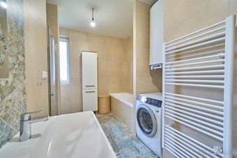 Na predaj krásny, slnečný 4-izbový rodinný dom s upravenou z