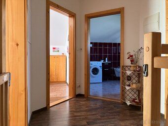 Ponúkame na predaj rodinný dom s garážou na pozemku 674m² v 