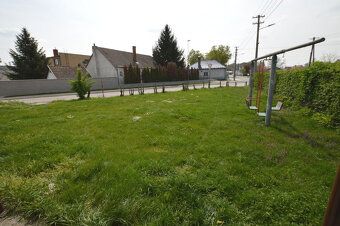 LIVEREAL s.r.o. ponúka na predaj v centre obce Veľké Blahovo