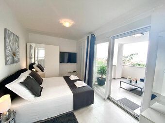 Krásny 4 izbový mezonetový apartmán s troma terasami a víriv