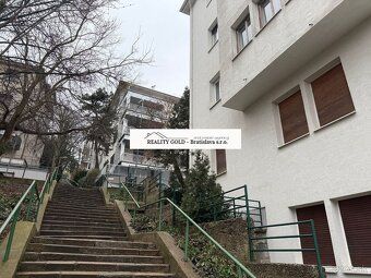 REALITY GOLD – Bratislava s.r.o. ponúka na predaj štýlový a 