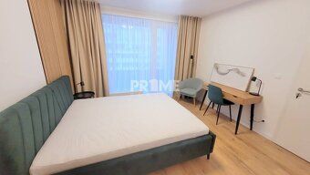 Ponúkame na prenájom veľmi exkluzívny, slnečný, designový, h