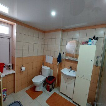 Dám do prenájmu 3-izbovy byt 82m² na ulici Domašska. Byt sa 