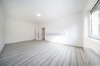 - TOP Lokalita ( bezpproblemove parkovanie, detske ihrisko, 