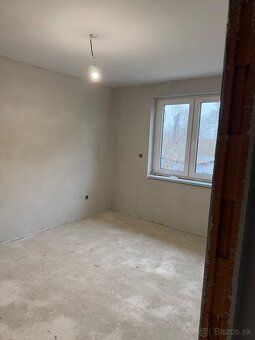Na predaj 4 izbovy rodinny dom v obci Bodza 94616 (okres Kom