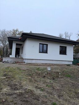 Na predaj 4 izbovy rodinny dom v obci Bodza 94616 (okres Kom
