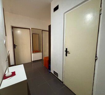 Ponúkame na predaj 3 izbový byt z rozlohou 63 m2 na ulici Mi