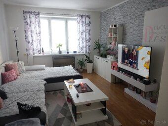 Dáme do prenájmu 2.5izbovy byt v centre mesta na ulici Parti