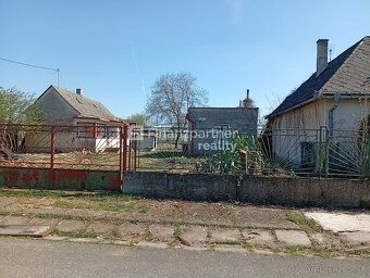 F002-14-PECH
Na predaj krásny stavebný pozemok s dvoma starš