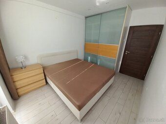 Ponúkame na prenájom 2 izbovy byt (40m2) novozrekonštruovaný