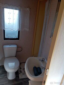 Predám celoročný mobilný dom s rozmerom 8,60 x 3,10 metra. D