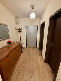 🔥 ŠARMANTNÝ 2-IZBOVÝ BYT Bratislava – Ružinov, KTORÝ SI ZAMI