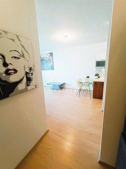 TUreality ponúka na prenájom 2-izbový byt o výmere 59m2 plus