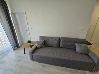 Typ: 2-izbový byt Ulica: Ivanská cesta Obec: Bratislava-Ruži