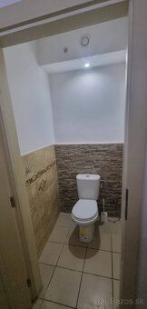 Ponúkam do prenájmu skladový priestor o celkovej výmere 109 