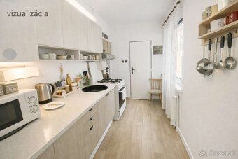 Ponúkame na predaj priestranný dvojizbový byt s balkónom a p