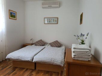 🏡 Priestranný 3-izbový byt s klimatizáciou | Staré Mesto – Z