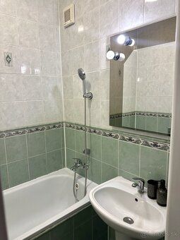 Ponúkame na prenájom útulný 2-izbový byt blízko centra mesta