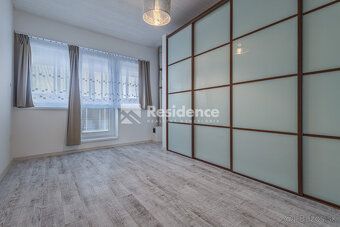 Realitná kancelária Residence ponúka na predaj priestranný 4