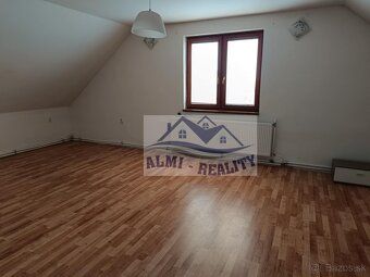 Rezervovaný. !!!! 154900,- !!!! Predáme 4izbový rodinný dom 