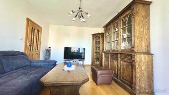Na predaj – priestranný 3-izbový byt s výmerou 74 m² po kval