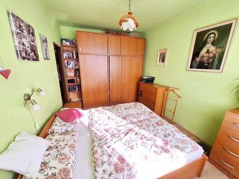 Na predaj: Priestranný rodinný dom s veľkým pozemkom v lukra