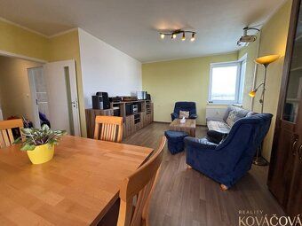 Ponúkame na predaj 4 izbový byt o výmere 83 m² na 4/4 poscho