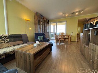 Ponúkame na predaj 4 izbový byt o výmere 83 m² na 4/4 poscho