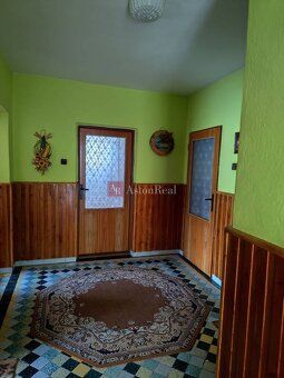 AstonReal ponúka na predaj veľkorysý rodinný dom s príjemnou