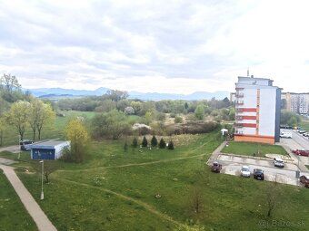 Ponúkame na predaj 3-izbový byt v obľúbenej lokalite Košúty 