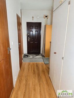 Ponúkame vám na predaj priestranný 3 izbový byt s veľkou log
