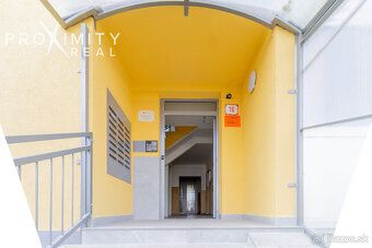 Typ: 2-izbový byt Ulica: Kežmarská Obec: Košice-Západ
​Hľadá