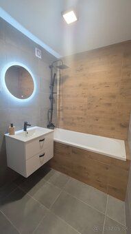 Ponúkame na predaj pekný moderný 3 izb. byt na Ždiarskej ul.