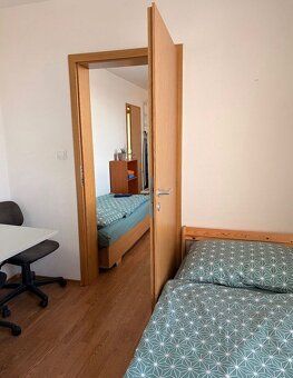 Ponúkame Vám na predaj veľkoryso riešený 4-izbový byt nachád