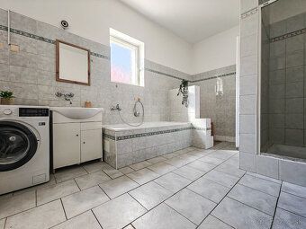 3D obhliadka: https://livetour.istaging.com/3b278058-bcdd-46
