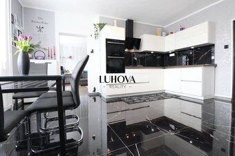 LUHOVA reality Vám výhradne ponúka na predaj priestranný 5iz