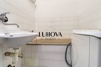 LUHOVA reality Vám výhradne ponúka na prenájom praktický 2-i