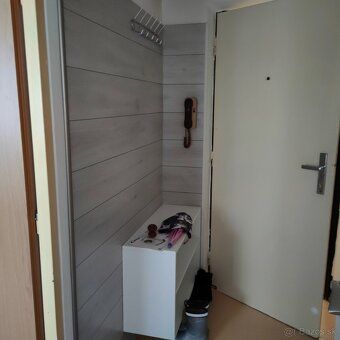 Ponúkame na prenájom útulný 1-izbový byt o výmere 38 m² v ob