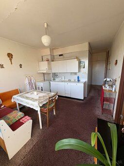 Na predaj 2-izbový byt, 61,58 m² + 3 loggie – THK, Banská By