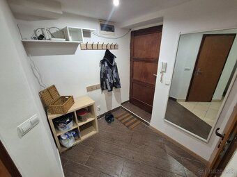 Ponúkam na prenájom príjemný a zariadený 2-izbový byt (58 m²