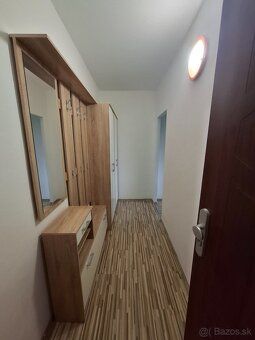 Ponúkame na prenájom zariadený 1-izbovy byt vo výmere 40,86m