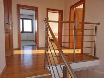 Realitná kancelária AMAXADES REALITY ponúka na prenájom veľm