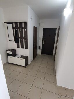 Ponúkam na prenájom 2-izbový kompletne vybavený slnečný byt 