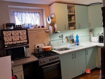 Predaj rodinný dom Veľké Uherce, pozemok 450 m2, priľahlý po