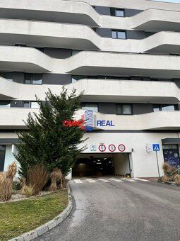 Ponúkame Vám na predaj 6. miestnu garáž Bratislava-Petržalka