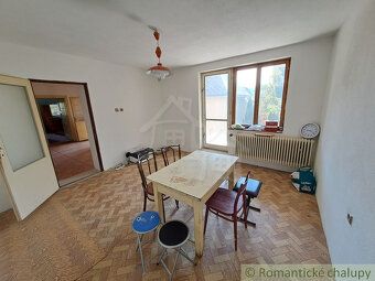 Ponúkame na predaj pôvodný rodinný vidiecky dom v podhorskej