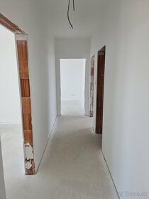 Za kaplnkou na Prúdoch v Seredi, ponúkame samostatne stojace