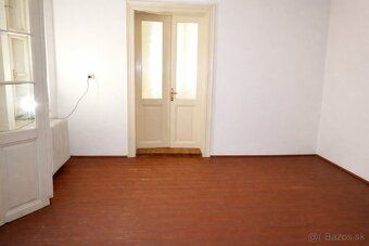 🏡 Rodinný dom s veľkorysým pozemkom len 5 minút od Lučenca H