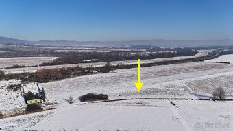 Ponúkame na predaj slnečný, rovinatý stavebný pozemok s výme
