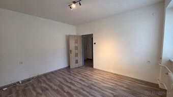 Na prenájom 1-izbový byt s balkónom v Martine - Podháj, na u